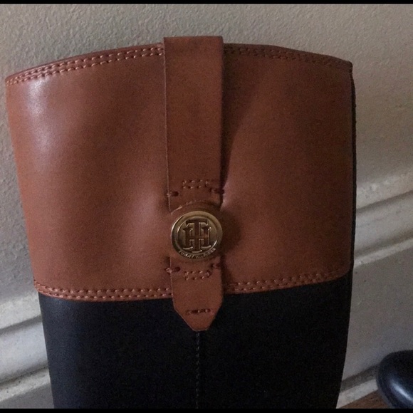 Black/ brown Tommy Hilfiger boots - Picture 3 of 7
